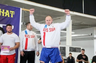 Смоленский силач Виктор Колибабчук заявился на чемпионат России по мас-рестлингу