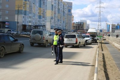 Энергетики, судебные приставы и дорожные инспекторы выявляют должников на улицах Якутска