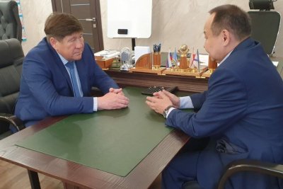 Руководитель ЛОРПа и глава Верхоянского улуса обсудили вопросы грузо- и пассажироперевозок