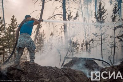 Режим ЧС ввели в Олёкминском районе из-за разгоревшегося лесного пожара