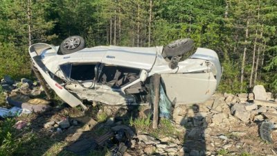 В Якутии на федеральной трассе разбилась машина с шестью пассажирами