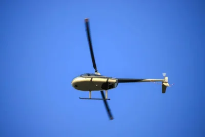 В Якутии частный вертолет Robinson совершил жесткую посадку