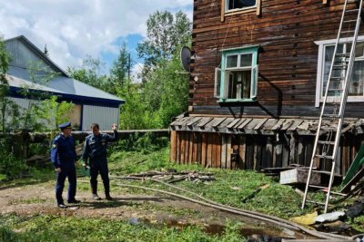 Один человек погиб при пожаре в многоквартирном доме в Томмоте /  Томмот Алданский Республика Саха (Якутия)