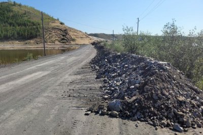 Дорожники восстанавливают автодорогу «Яна» в Верхоянском районе /   Верхоянский 