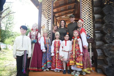 Зарина Догузова открыла сезон сплавов по рекам России на Чусовой в Свердловской области