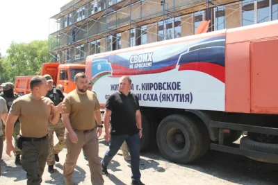 Глава ДНР Денис Пушилин посетил подшефный Якутии город Кировское