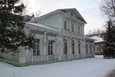Жилой дом, 2 п. XIX в., деревянный, с мезонином /  / Вологодская область