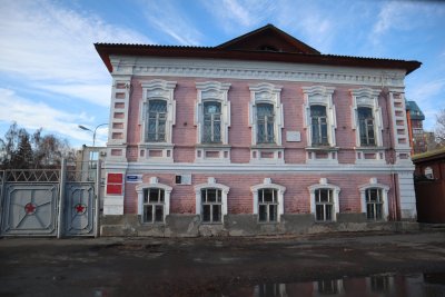 Административное здание, бывшая "Лесная школа" /  / Курганская область