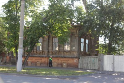 Дом, входящий в ансамбль улицы /  / Курганская область