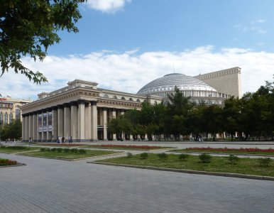 Здание Новосибирского театра оперы и балета /  / Новосибирская область