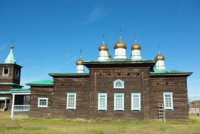 Церковь и колокольня Николаевская (деревянная), 1908 г. / Усть-Алданский / Республика Саха (Якутия)