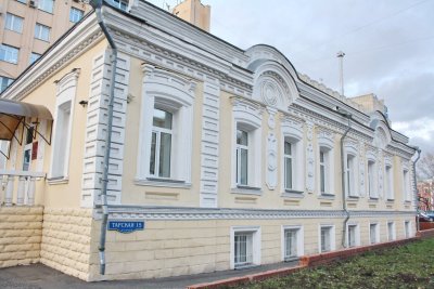 Здание бывшего Кадышевского почтово-телеграфного отделения /  / Омская область
