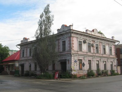 Здание бывшего коммерческого училища /  / Омская область