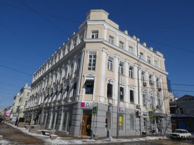 Четырехэтажный жилой дом с магазином /  / Ростовская область