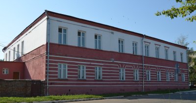 Здание бывшего уездного училища /  / Орловская область
