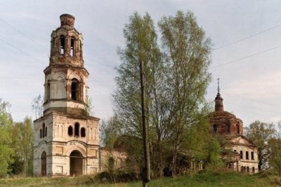 Троицкая церковь с иконостасом нач. XIX в. /  / Тверская область