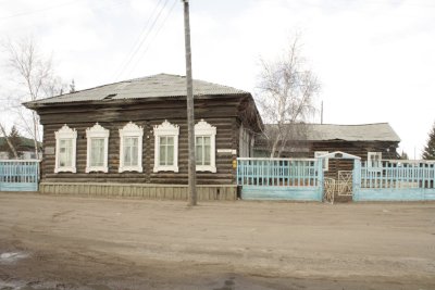 Здание бывшей почты, телеграфа, где находился штаб красноармейского отряда П.М. Беляева / Вилюйский / Республика Саха (Якутия)