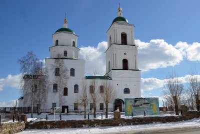 Церковь на острове /  / Челябинская область