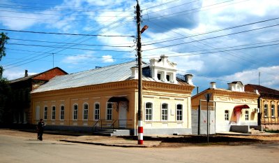 Дом купца Сипатова, в котором в 1917-1919 гг. размещался первый мелекесский Совет рабочих и солдатских депутатов /  / Ульяновская область