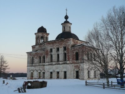 Здание бывшей церкви в с. Ляли Княжпогостского района /  / Республика Коми