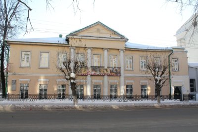 Первое школьное здание в Ижевске /  / Удмуртская республика