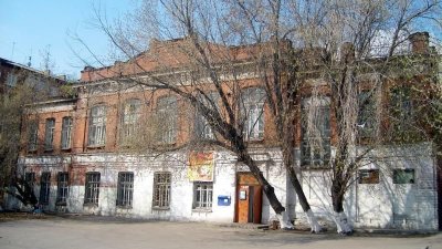 Здание, где в "Посохинской аудитории" находился склад нелегальной литературы и в 1917 г. проходили митинги и собрание рабочих /  / Иркутская область