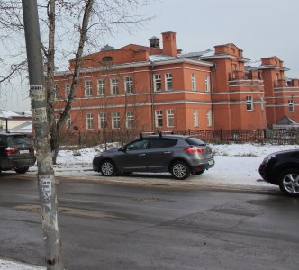 Здание, где в декабре 1919 г. и январе 1920 г. помещался штаб рабоче-крестьянских дружин, боровшихся против колчаковщины /  / Иркутская область