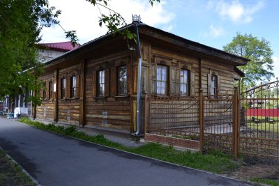 Дом Муравьева-Апостола Матвея Ивановича, в котором он жил с 1836 по 1856 гг. /  / Тюменская область