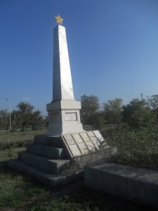 Братская могила 71 партизана, погибших в годы гражданской войны /  / Ставропольский край