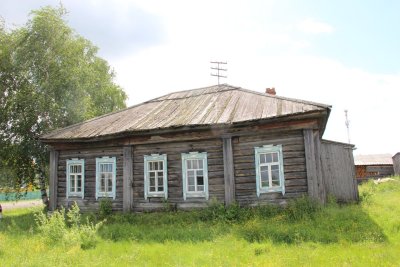 Дом, в котором находилась столовая и библиотека политссыльных /  / Томская область
