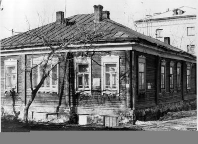 Дом, в котором многие годы жил и умер известный русский писатель Н.И.Наумов /  / Томская область