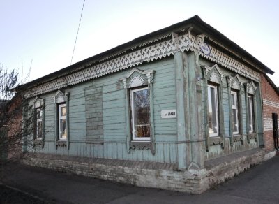 Дом, в котором в 1942−1943 годах жил чех Отокар Ярош, первый из иностранцев, получивших звание Героя Советского Союза /  / Оренбургская область