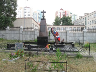 Братская могила железнодорожников, погибших в годы Великой Отечественной войны /  / Белгородская область