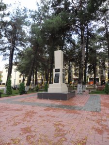 Братская могила 24 советских воинов, погибших в боях с фашистскими захватчиками /  / Краснодарский край
