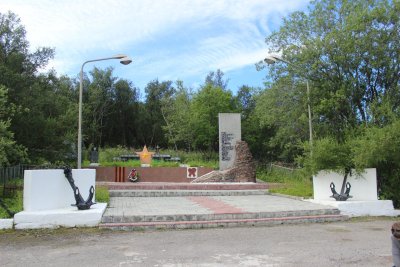 Памятник Героям-подводникам, павшим при исполнении служебных обязанностей /  / Мурманская область