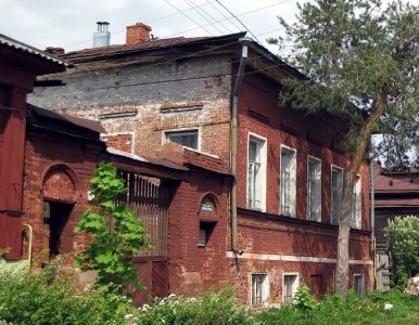 Дом, в котором в 1876-1884 гг. жил русский поэт-символист К.Д. Бальмонт /  / Ивановская область