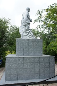 Памятник "Воинам-освободителям" /  / Республика Калмыкия