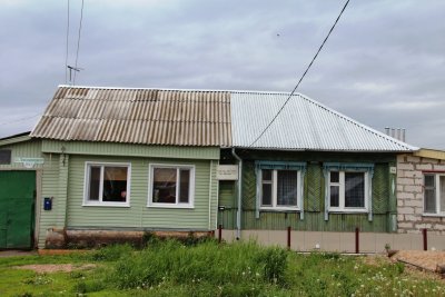 Дом, в котором в 1895-1918 гг. жил местный революционер А.П.Хмельницкий /  / Ульяновская область