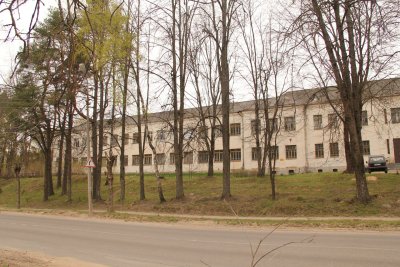Школа, в которой в 1937-1940 гг. учился Герой Советского Союза Михайлов Борис Александрович /  / Псковская область
