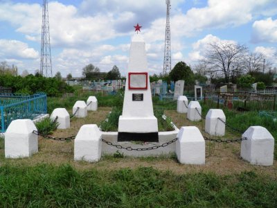 Братская могила  советских воинов /  / Республика Крым
