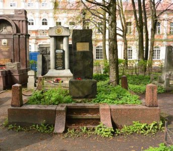 Братская могила участников подавления Кронштадтского мятежа 1921 года /  / Город Санкт-Петербург