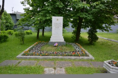 Братская могила моряков, погибших в годы Великой Отечественной войны 1941 - 1945 г.г. /  / Город Санкт-Петербург