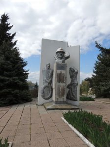 Братская могила 71 советского воина, погибшего в боях с фашистскими захватчиками /  / Краснодарский край