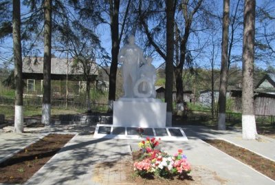 Братская могила № 5 с захоронением воинов, погибших в период Великой Отечественной войны 1941-1945 гг. /  / Тульская область