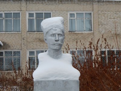 Памятник-бюст В.И. Чапаеву /  / Республика Мордовия