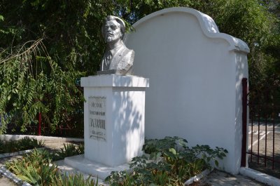 Памятник И.Х.Лалаянцу /  / Республика Дагестан