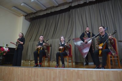 Ансамбль из Якутии дал концерт в госпитале имени Бурденко в Москве