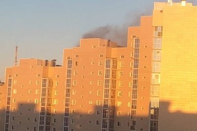 Из-за короткого замыкания произошёл пожар в многоквартирном доме Якутска
