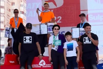 Сардаана Трофимова стала чемпионкой «Алматы марафон-2022»