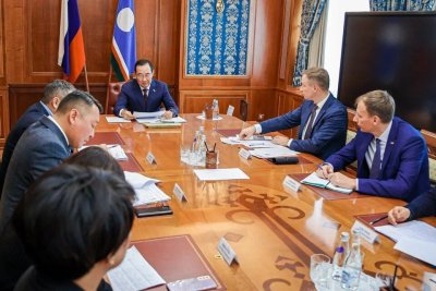Глава Якутии провел рабочую встречу с руководством ПАО «РусГидро»